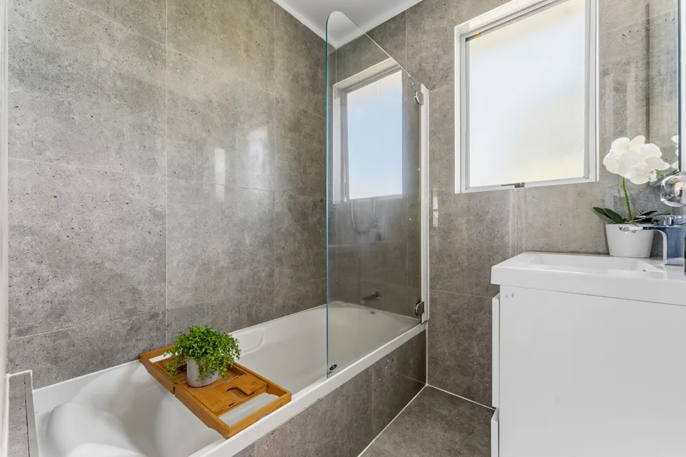 Photos of 28 Felgrove Street