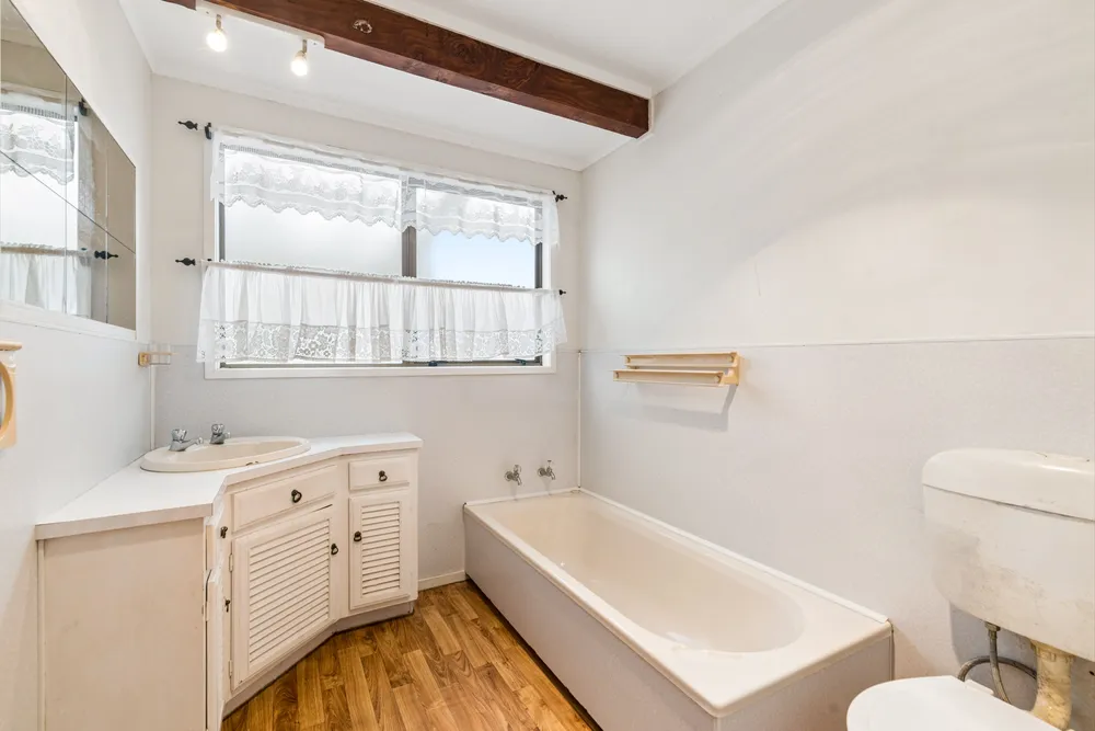 Photos of 20 Sullivan Avenue
