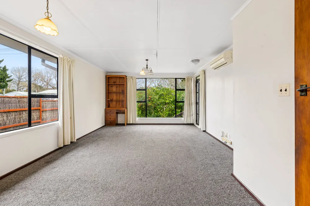 Photos of 20 Sullivan Avenue