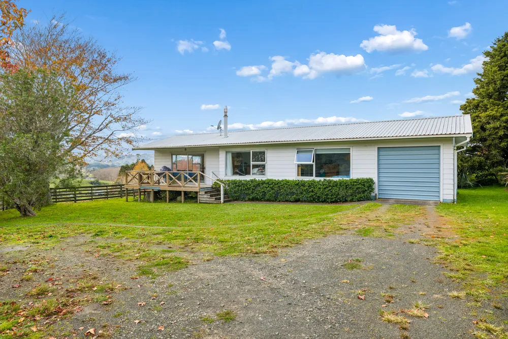 Photos of 1984 Hunua Road