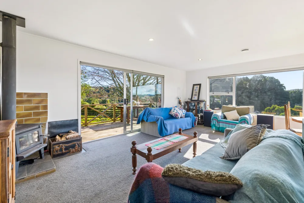 Photos of 1984 Hunua Road