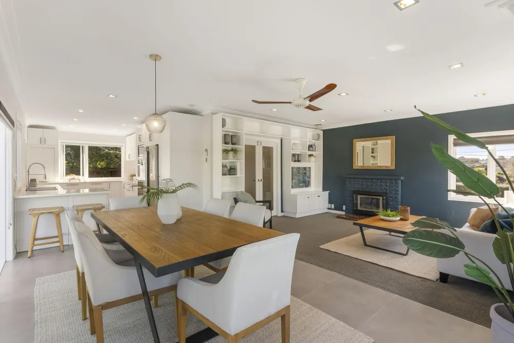 Photos of 1 Cassino Street