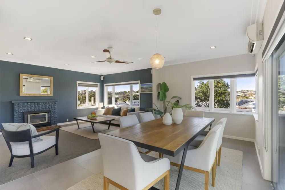 Photos of 1 Cassino Street