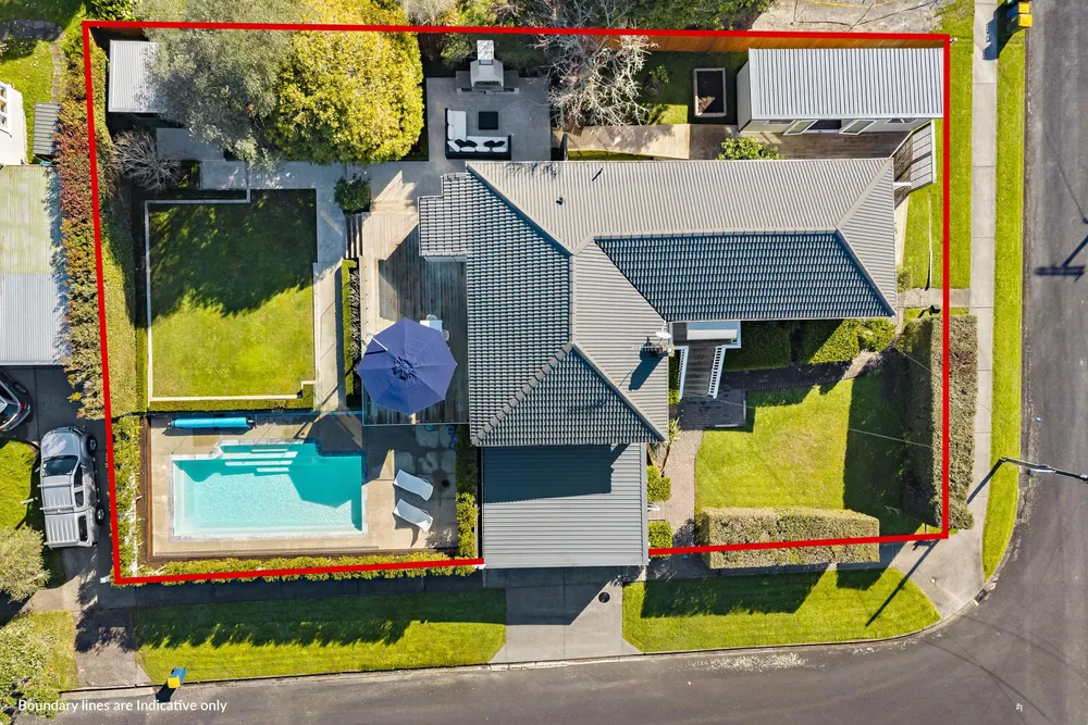 Photos of 1 Cassino Street