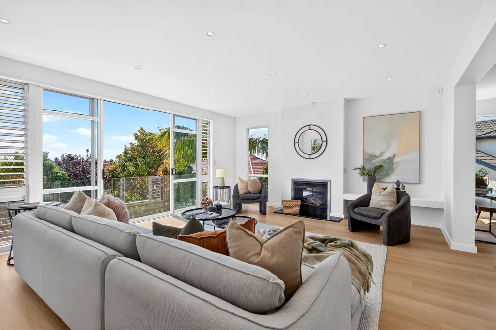 Photos of 17 Mansion Court