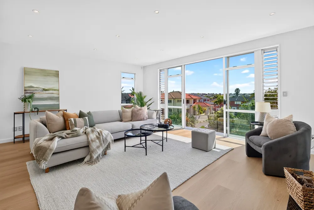 Photos of 17 Mansion Court