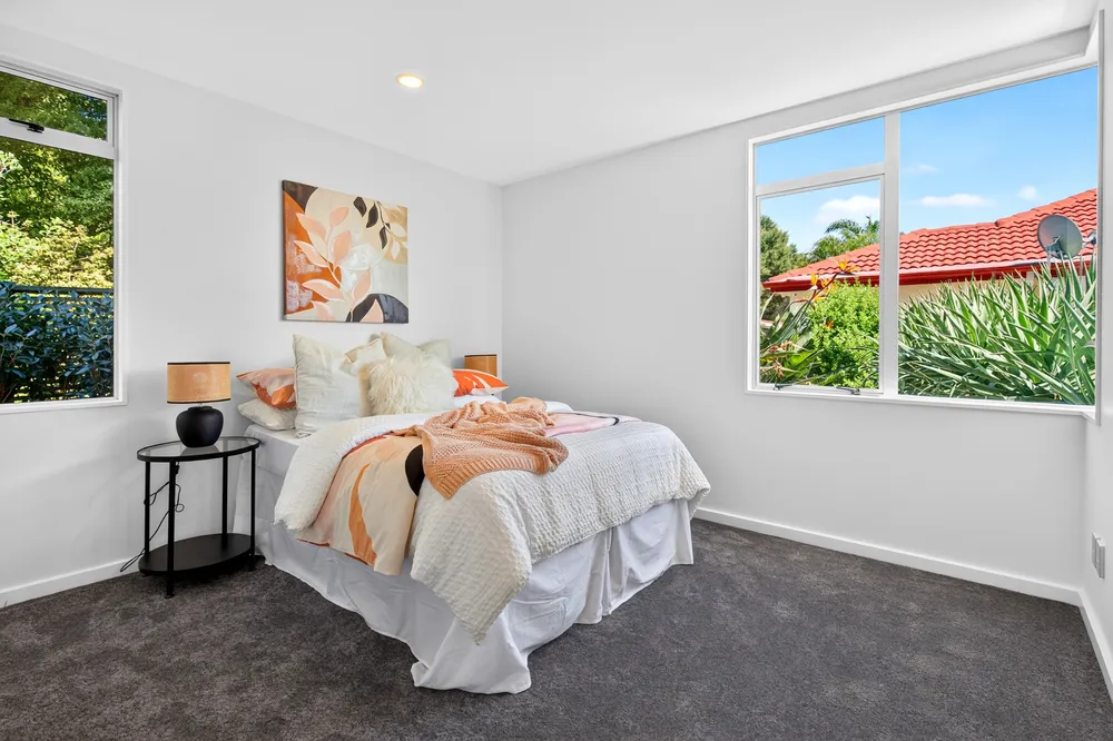 Photos of 17 Mansion Court