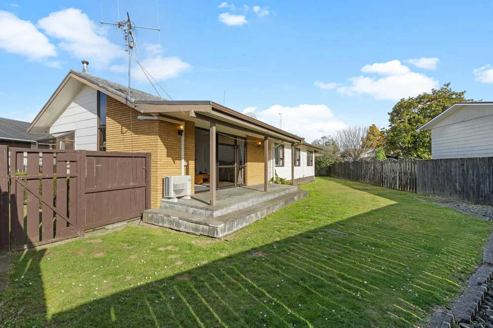 Photos of 18 Knightsbridge Place