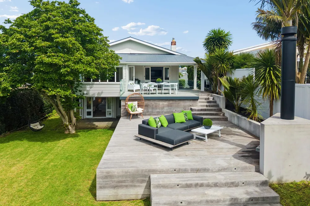 Photos of 22 Belle Vue Avenue