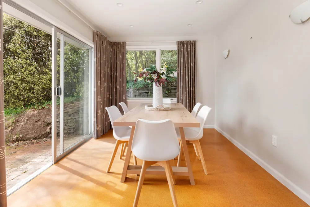 Photos of 855 Cashmere Road