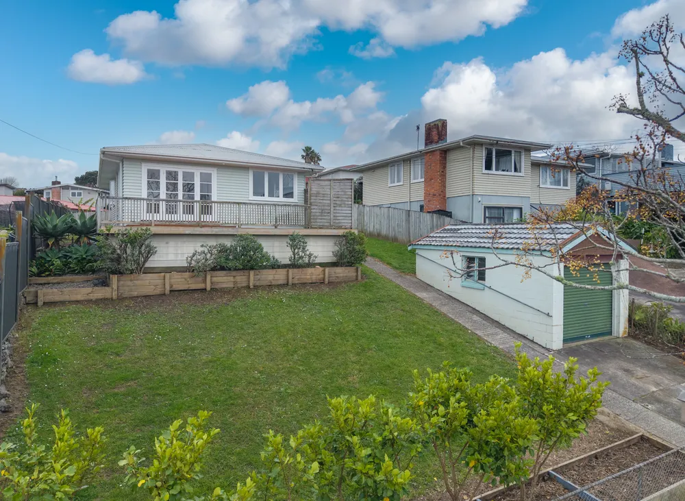 Photos of 65 Rosamund Avenue