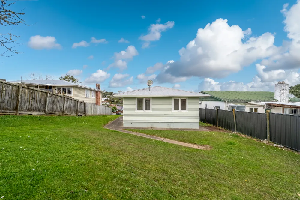 Photos of 65 Rosamund Avenue