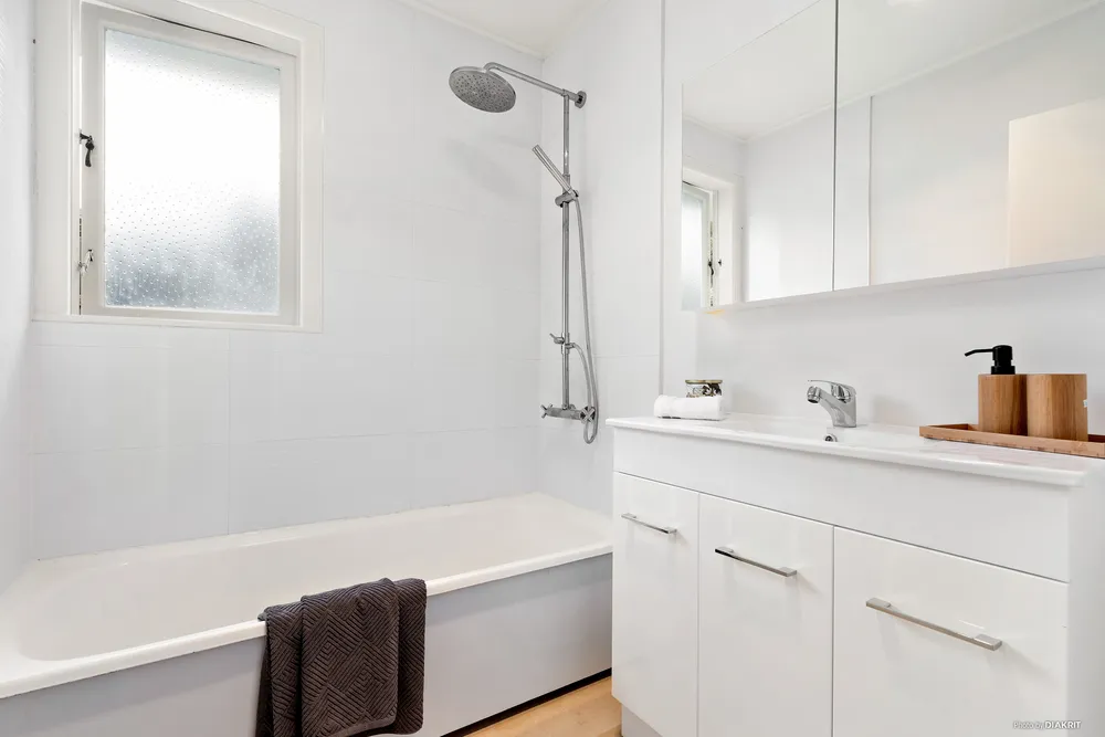 Photos of 65 Rosamund Avenue
