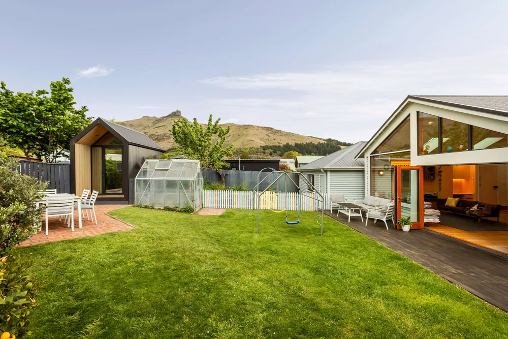 Photos of 36 Flavell Street