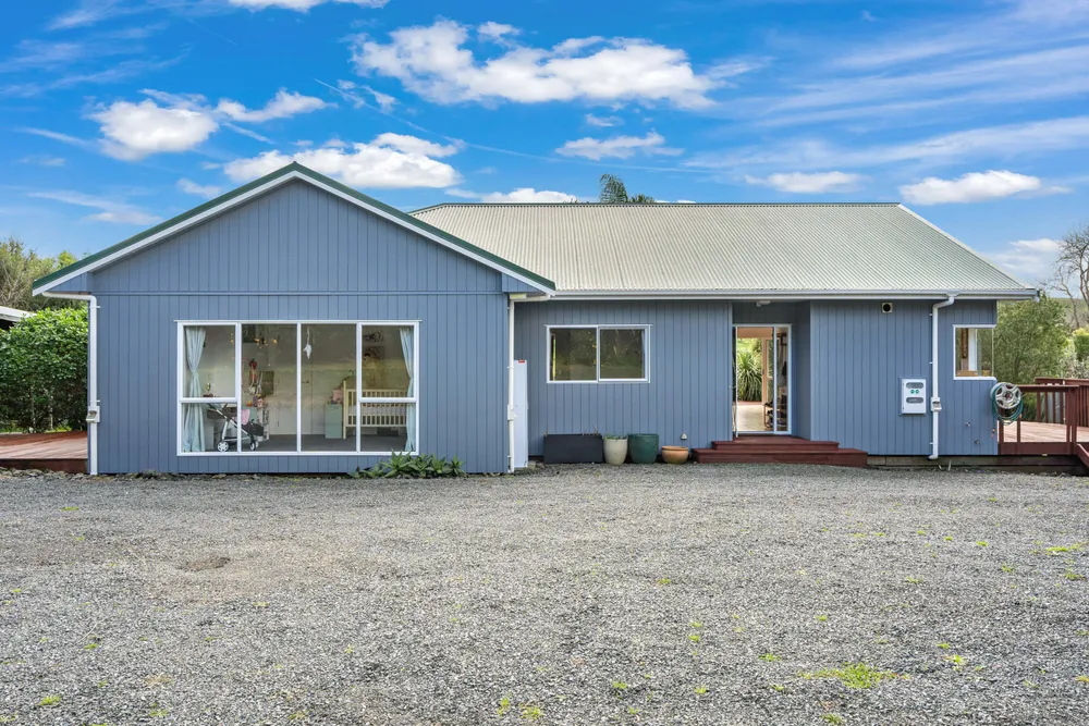 Photos of 475 Tauraroa Road