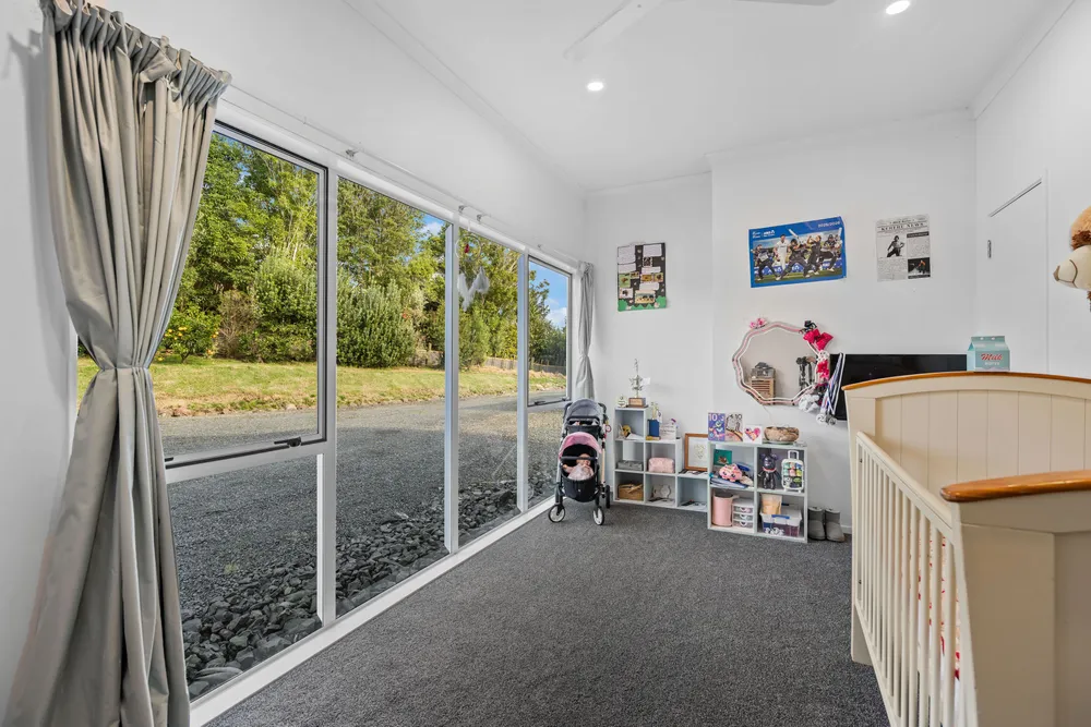 Photos of 475 Tauraroa Road