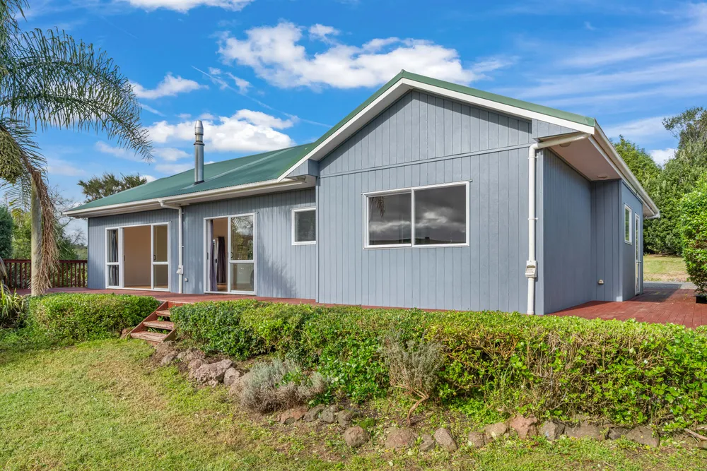 Photos of 475 Tauraroa Road