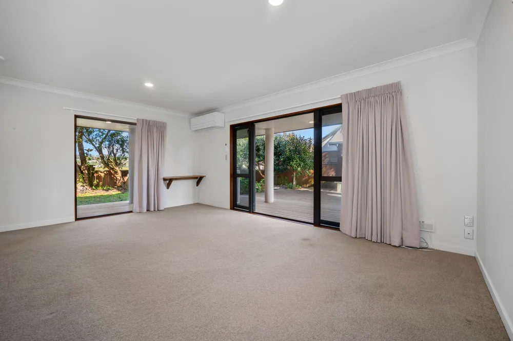 Photos of 44A Sylvania Drive