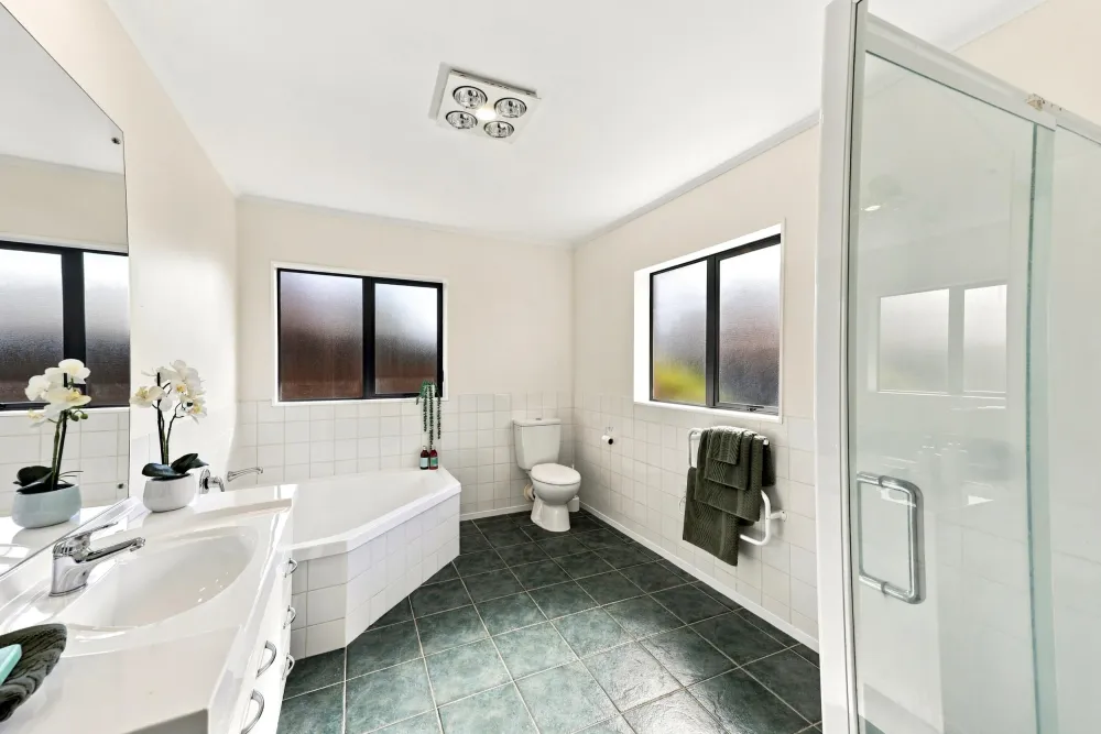 Photos of 5A Williams Avenue