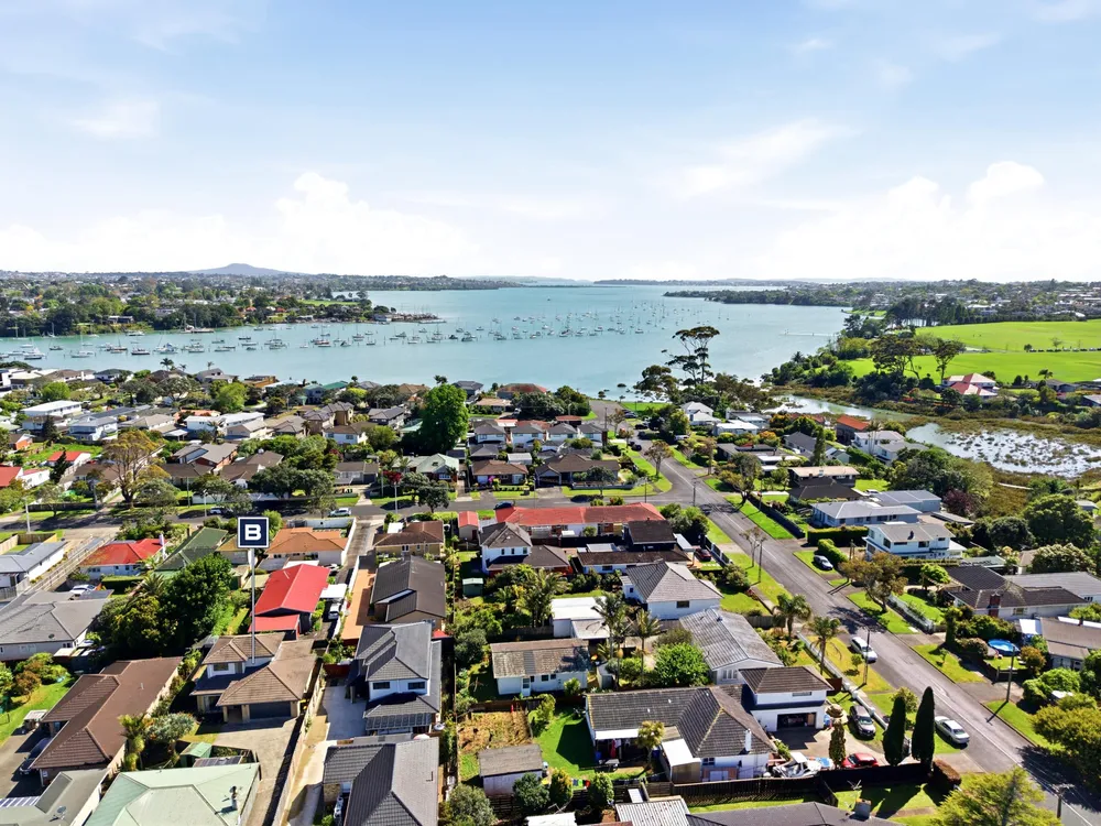 Photos of 5A Williams Avenue