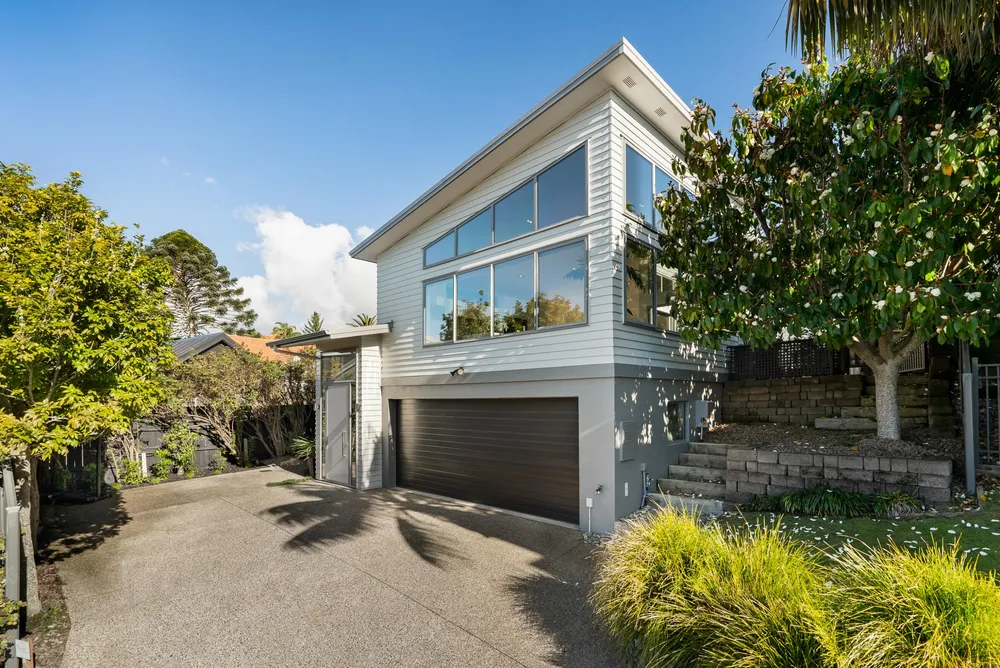 Photos of 55 Tautari Street