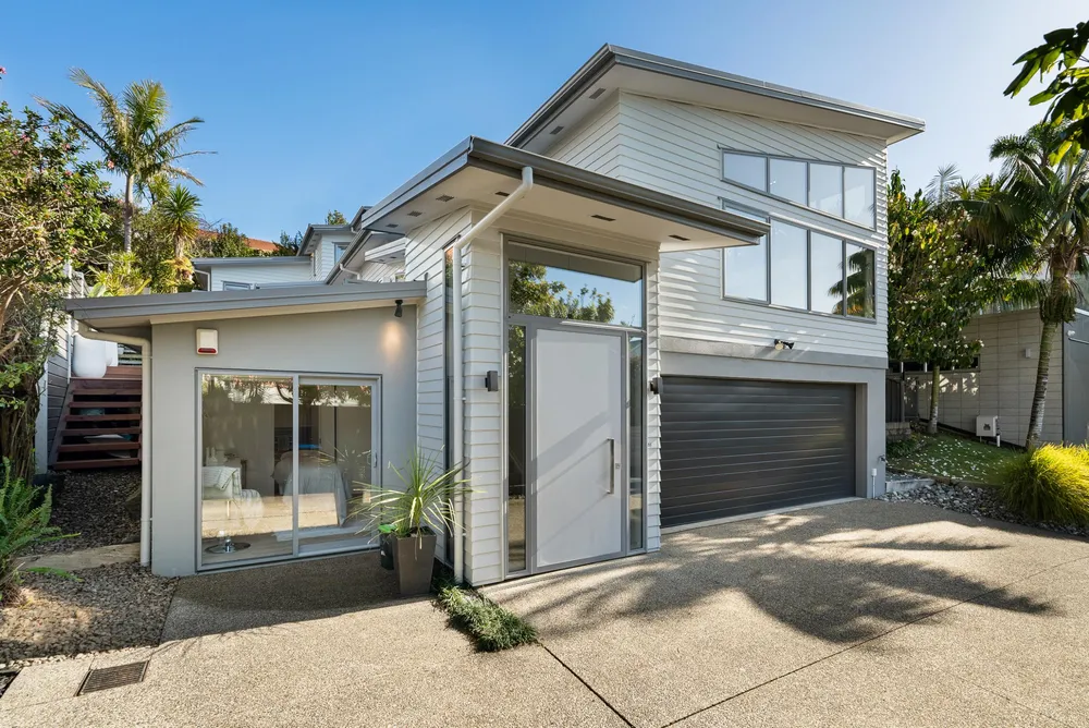 Photos of 55 Tautari Street