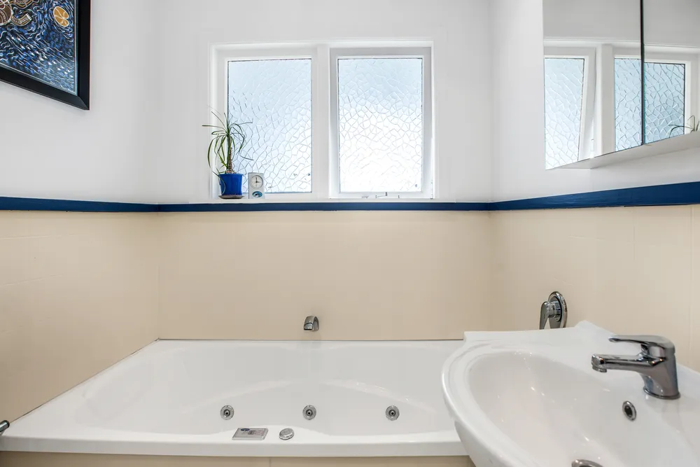 Photos of 31 St Albans Avenue