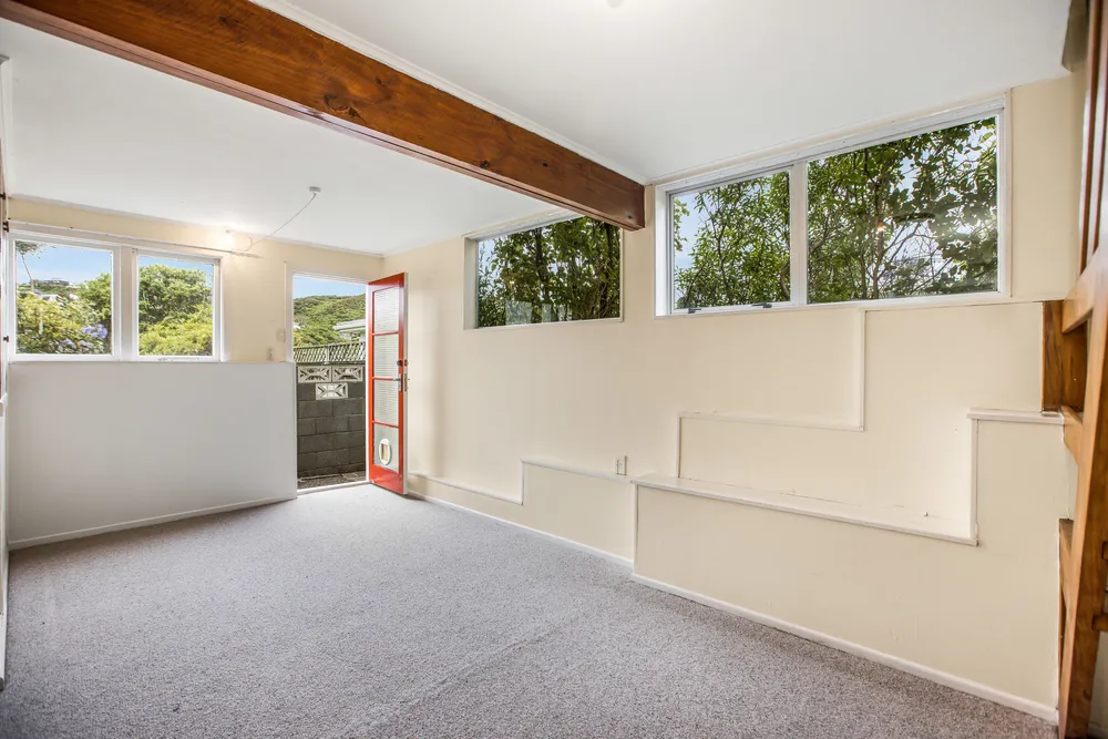 Photos of 31 St Albans Avenue