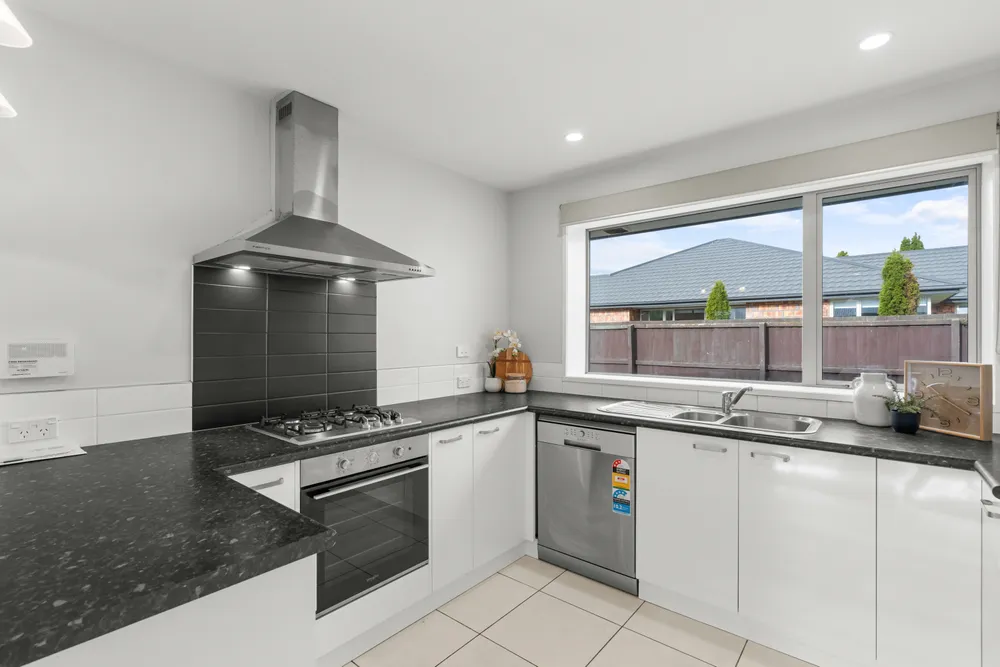 Photos of 60 Awatea Gardens