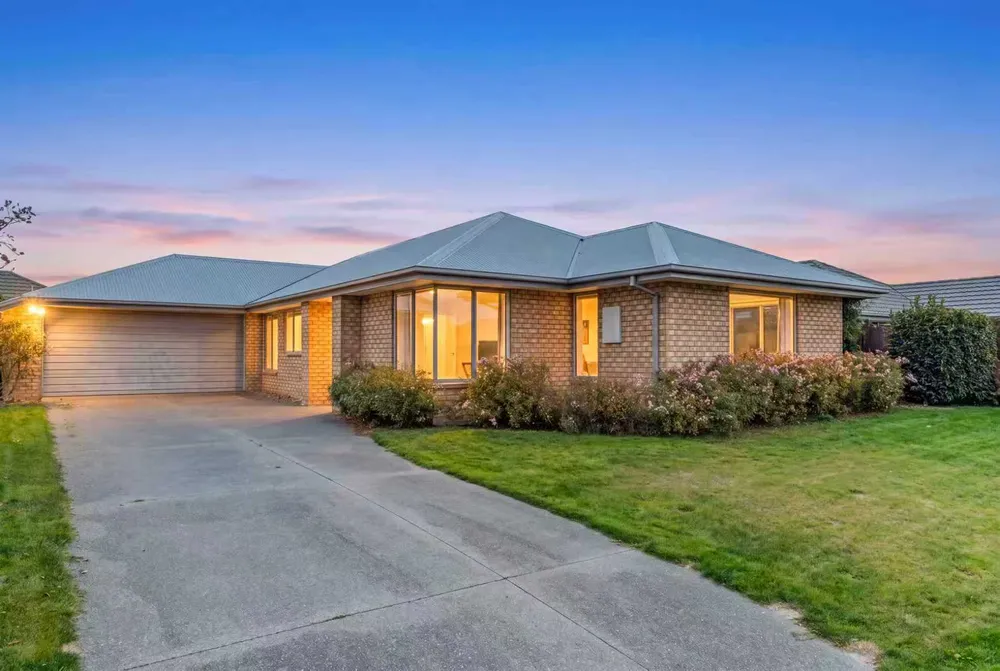Photos of 60 Awatea Gardens