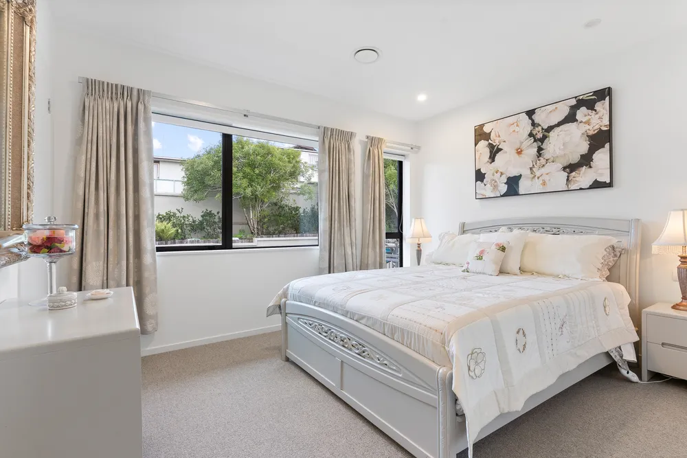 Photos of 32 Amante Crescent