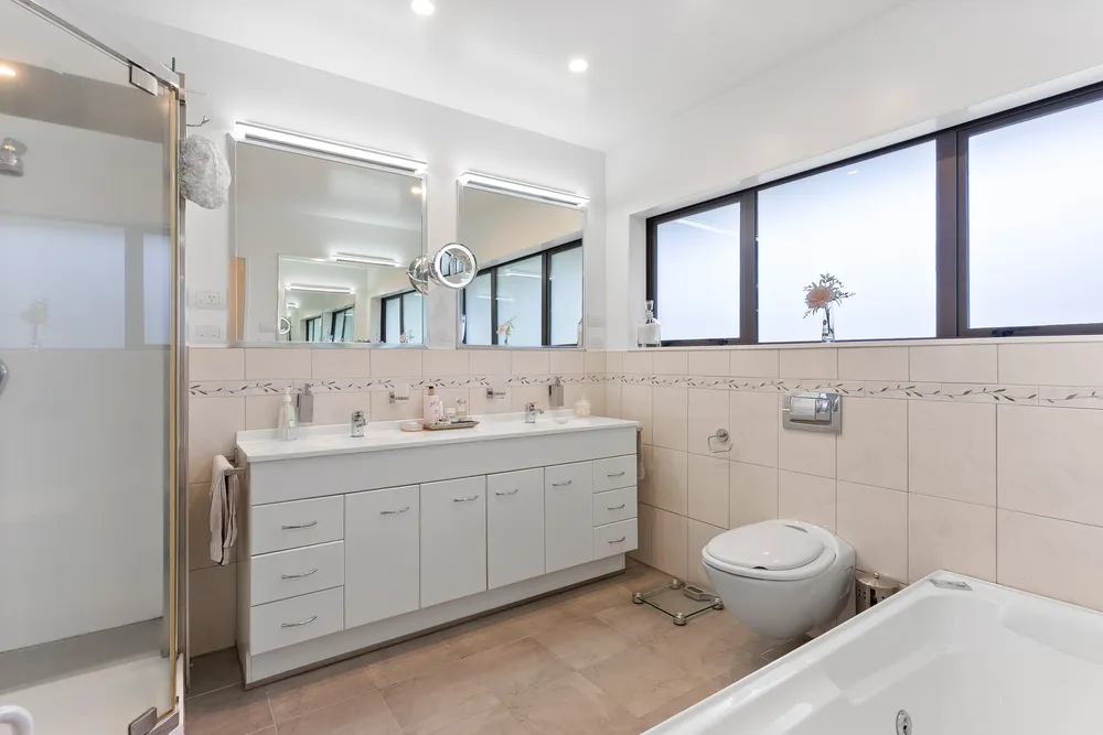 Photos of 32 Amante Crescent