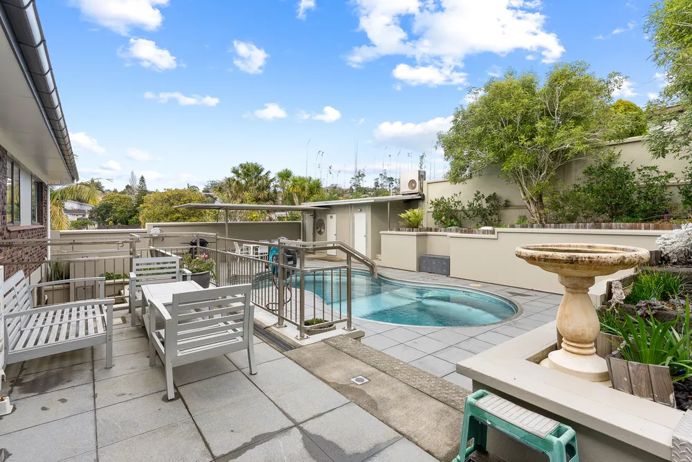 Photos of 32 Amante Crescent
