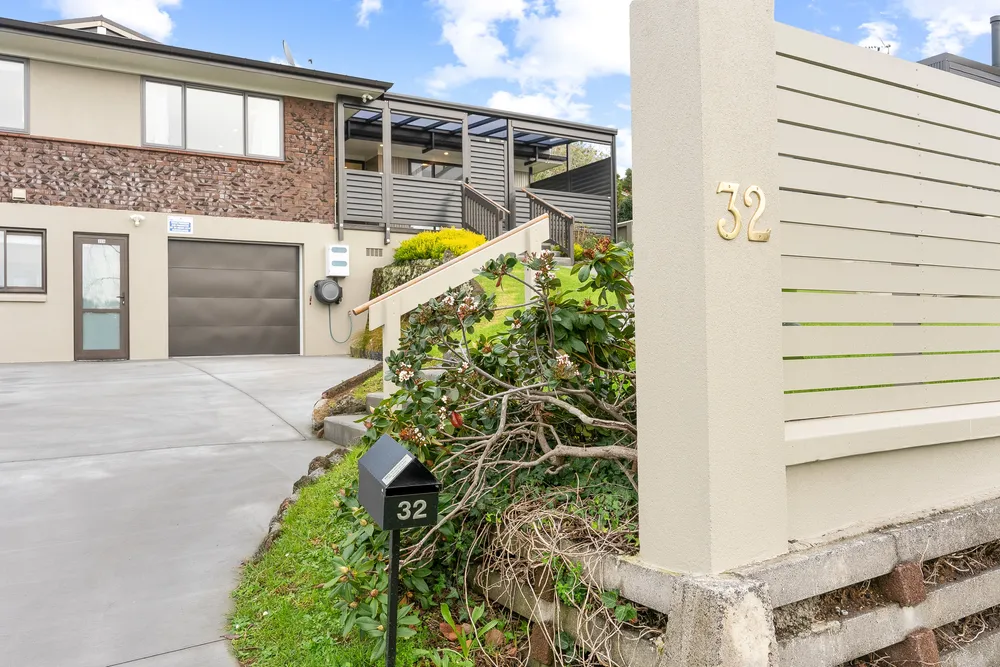 Photos of 32 Amante Crescent