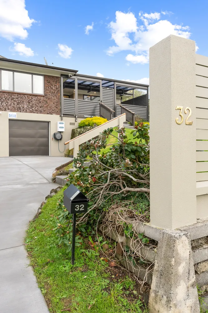 Photos of 32 Amante Crescent