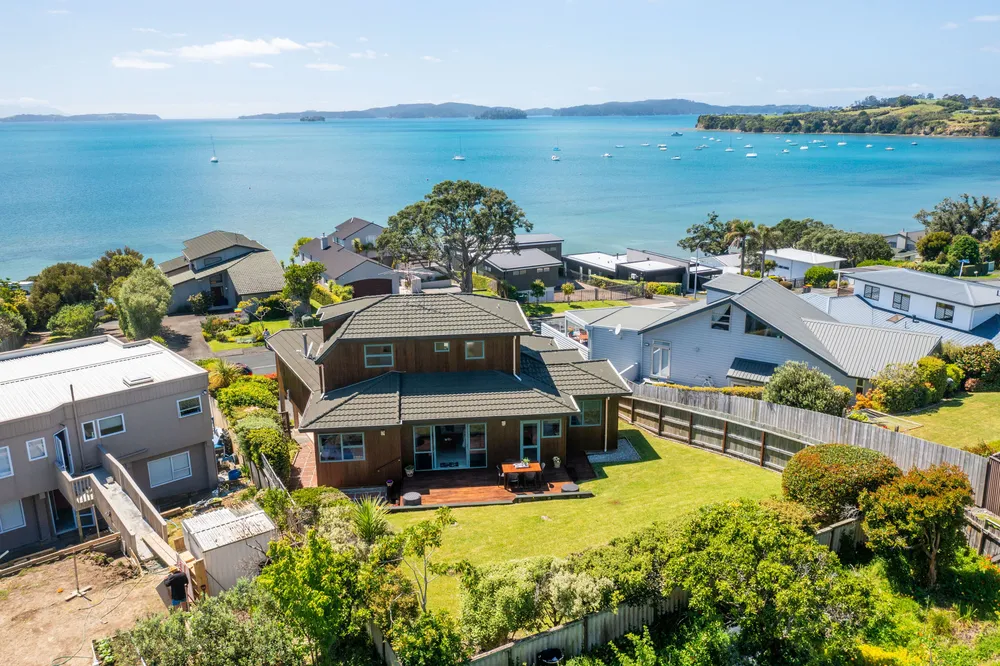 Photos of 24 Mariners Grove