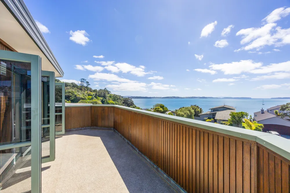 Photos of 24 Mariners Grove