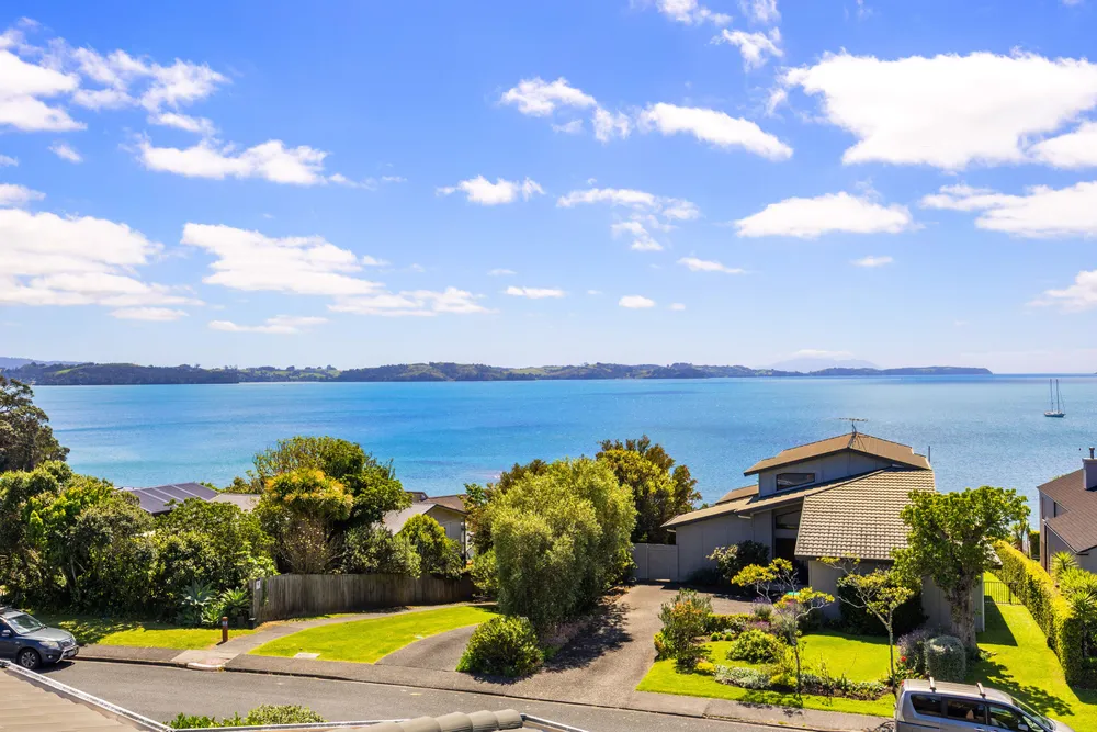 Photos of 24 Mariners Grove