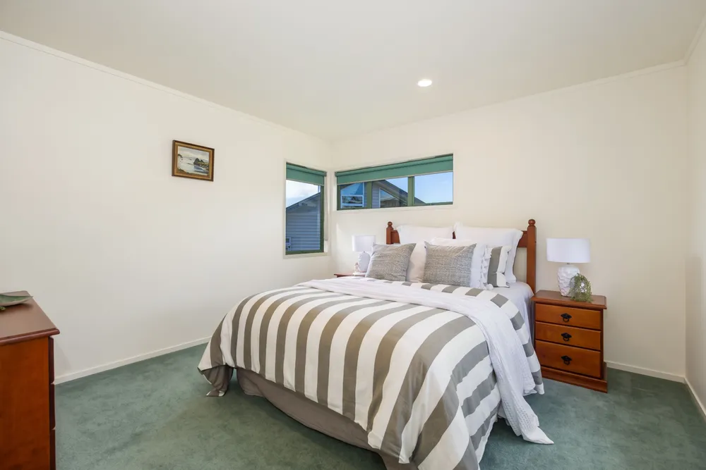 Photos of 24 Mariners Grove