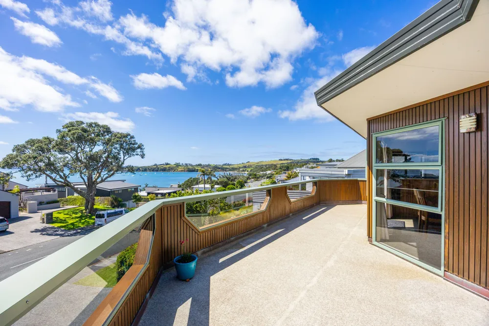 Photos of 24 Mariners Grove