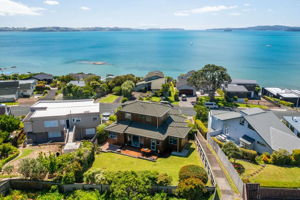 Photos of 24 Mariners Grove