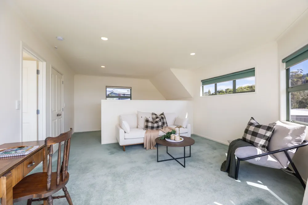 Photos of 24 Mariners Grove