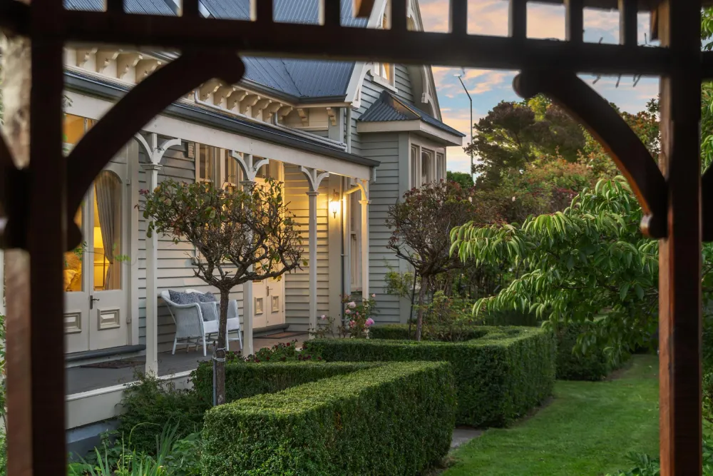 Photos of 172 Blighs Road