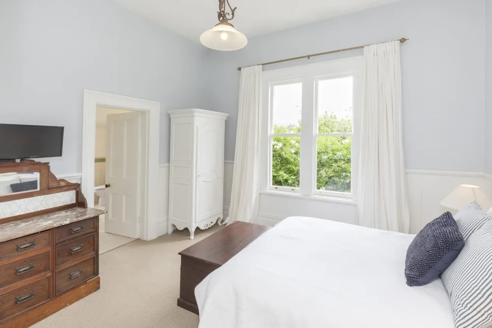 Photos of 172 Blighs Road