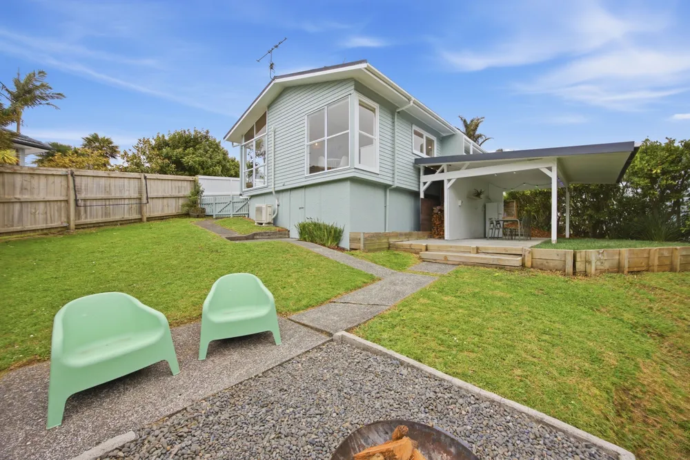 Photos of 62 Paragon Avenue