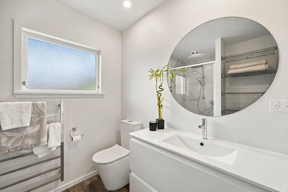 Photos of 62 Paragon Avenue