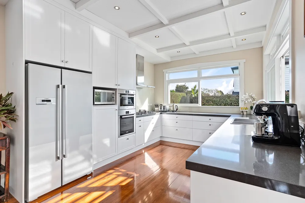 Photos of 5 Challinor Crescent