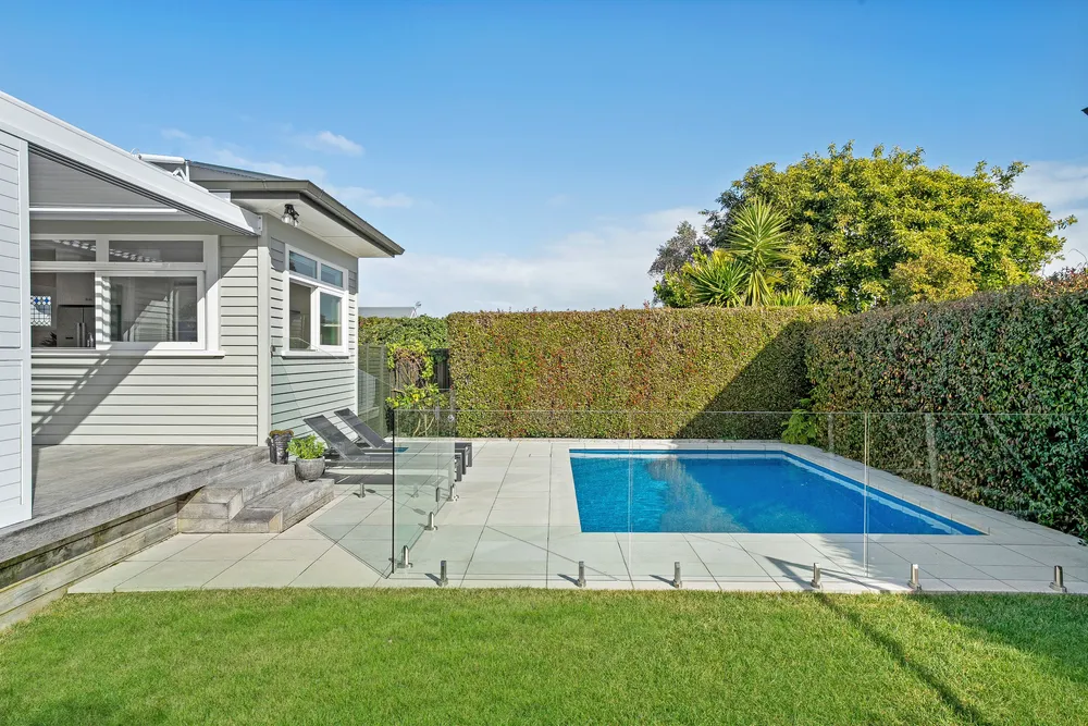Photos of 5 Challinor Crescent