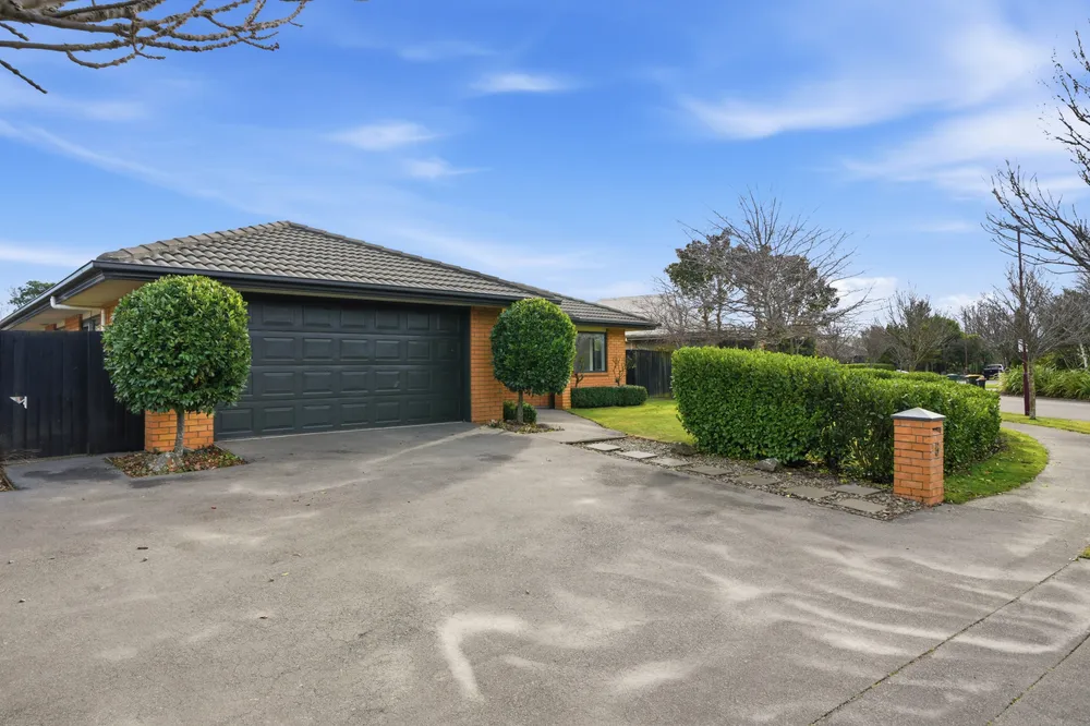 Photos of 5 Birchwood Close