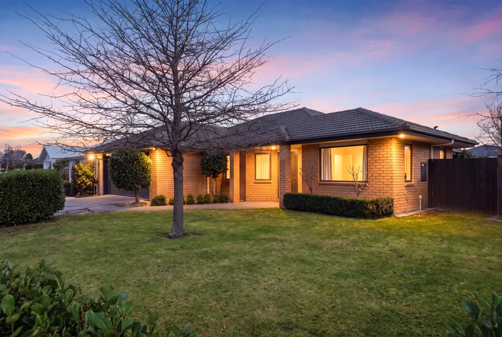 Photos of 5 Birchwood Close